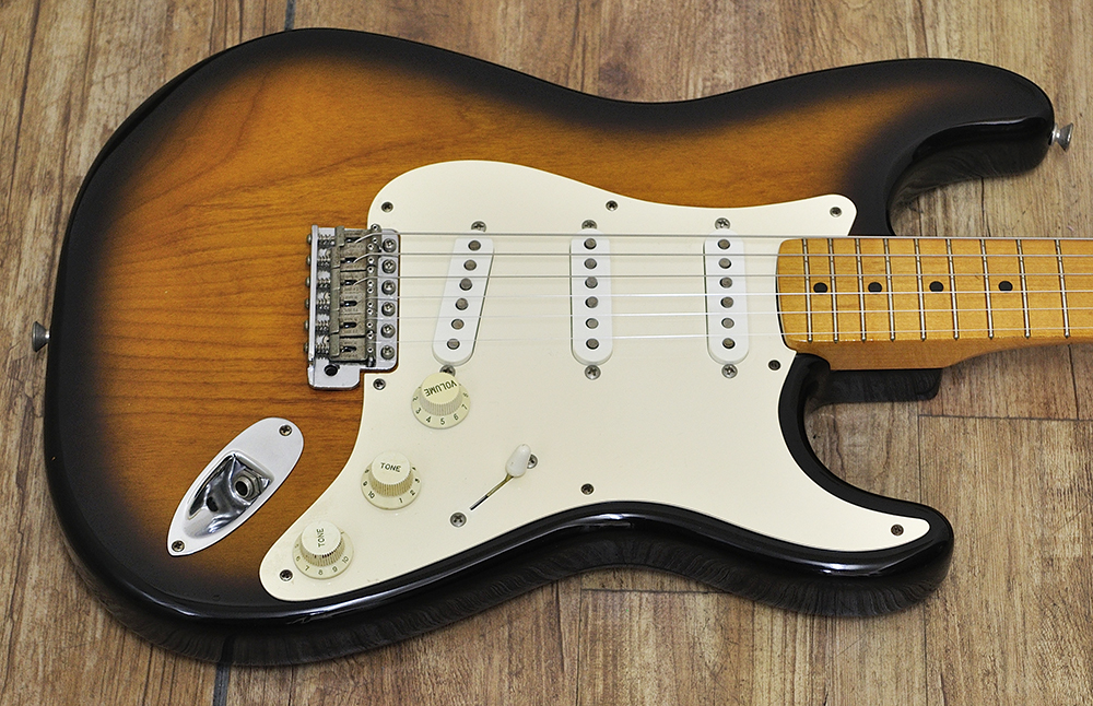 Fender Amerivan Vintage 57 StratoCaster_トップ