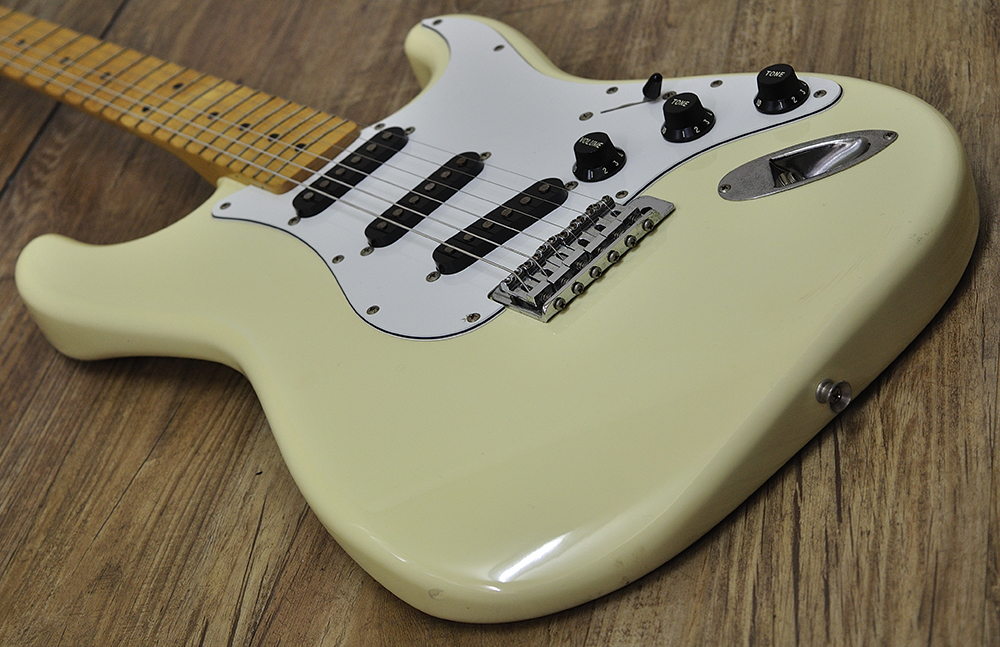 Fender japan ST72EX_IM_ボディ