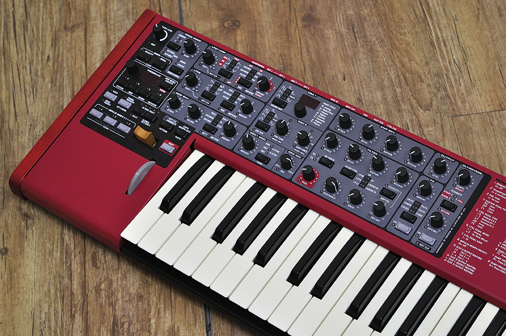 Clavia nord lead4 (2)