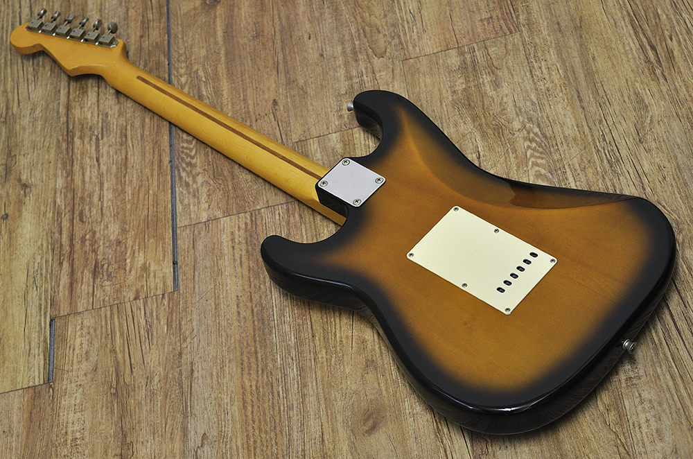 Fender Japan ST-57_3