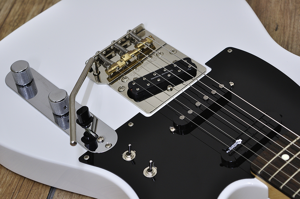 Fender MIYAVI TELECASTER_トップ