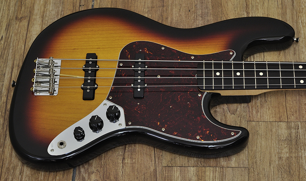 Fender Made in Japan Heritage 60s Jazz Bass (4)