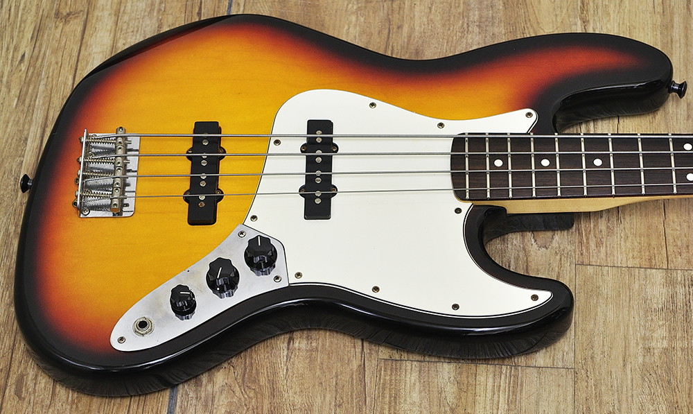 Fender Mexico Standard Jazz Bass_1