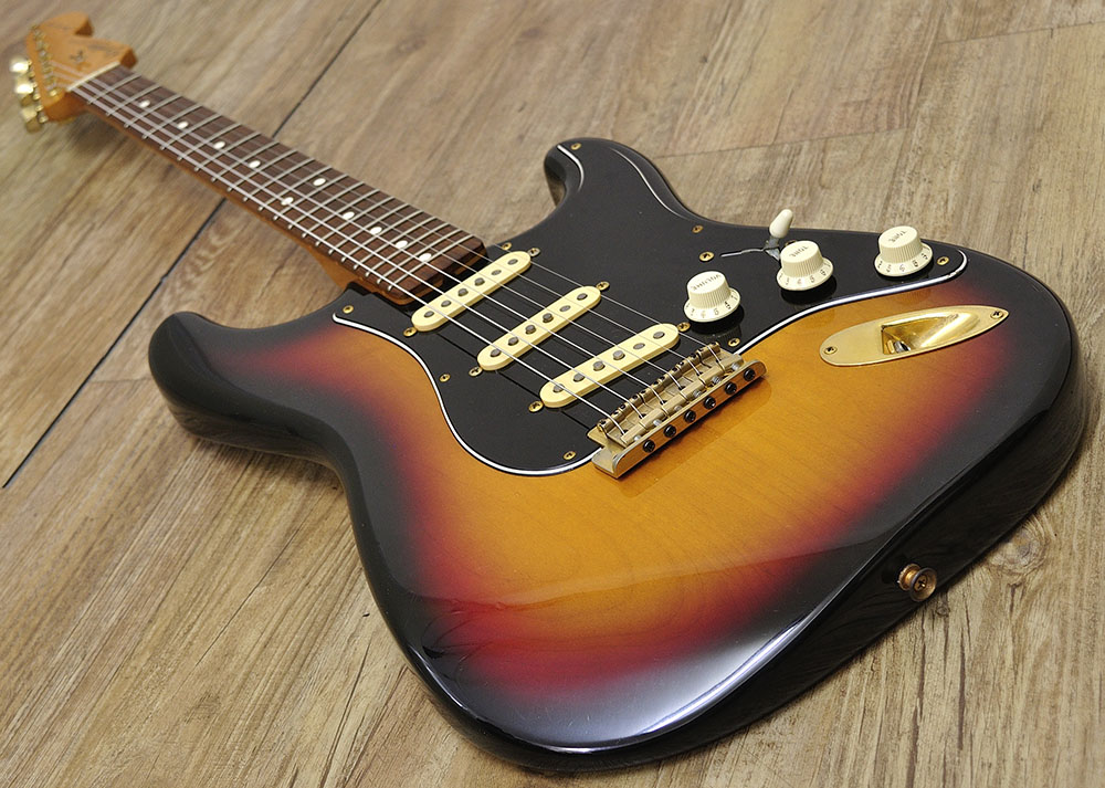 Fender USA Stevie Ray Vaughan Stratocaster_トップ