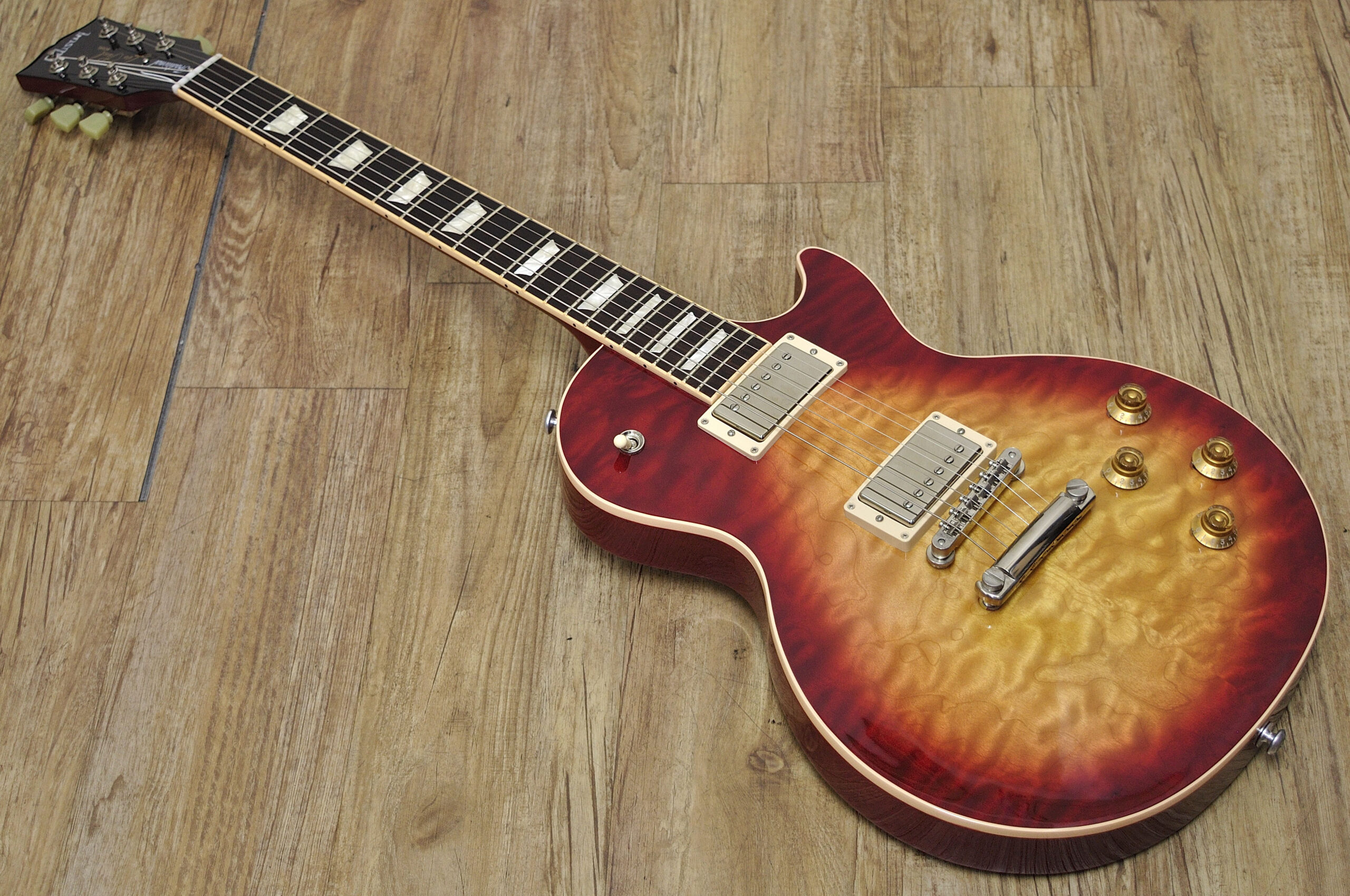 Gibson Les Paul Traditional Plus Quilt_1