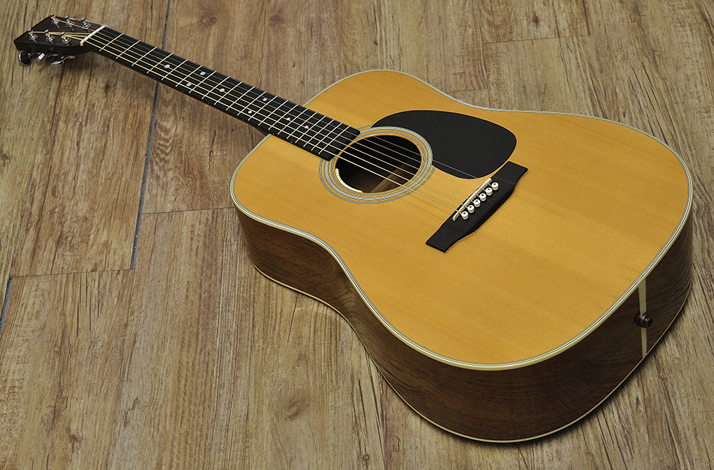 Martin D-28_トップ