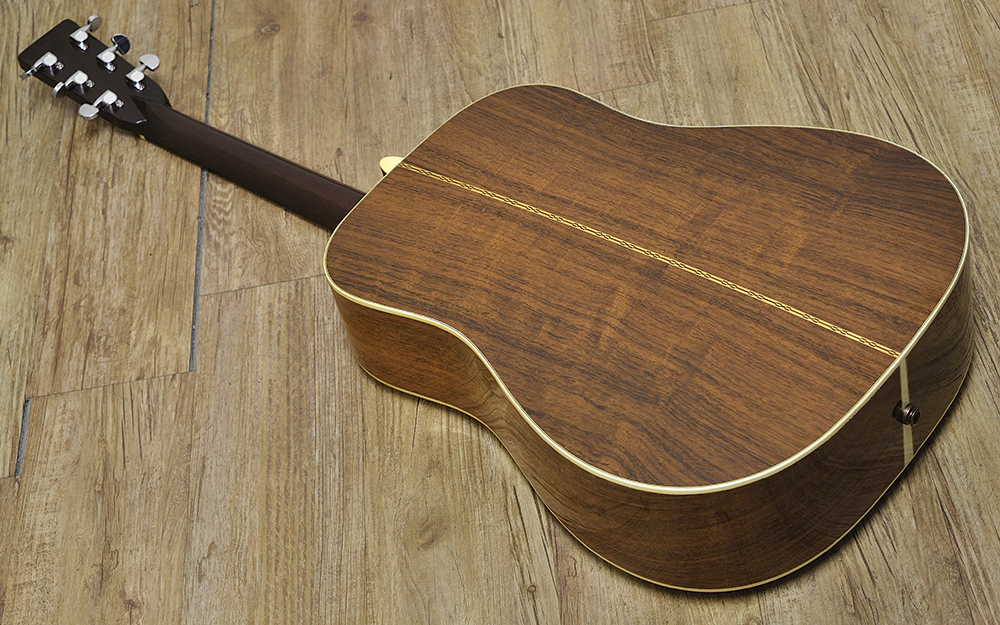 Martin D-28_バック