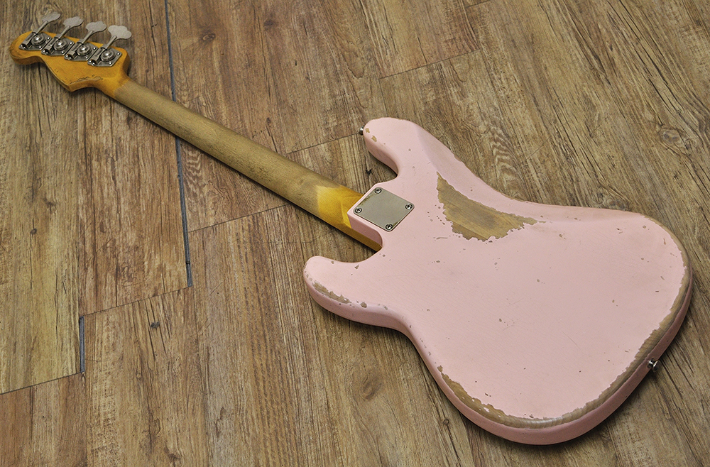 Rittenhouse Guitars P-Bass Shell Pink_1