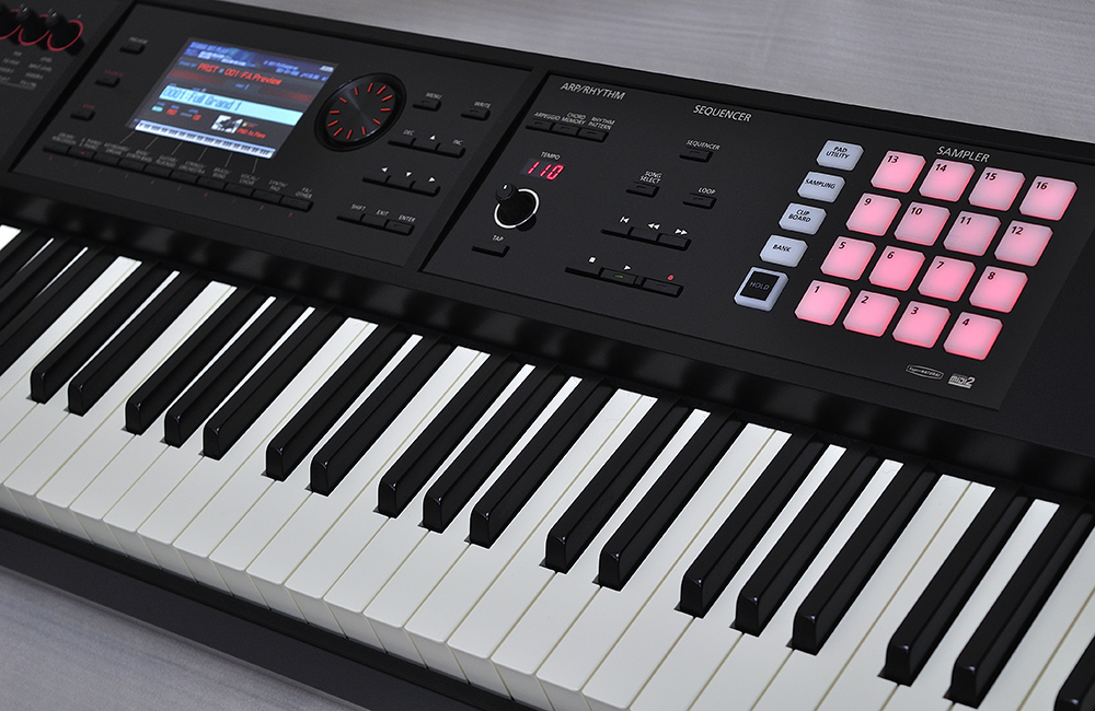 Roland FA-08_1