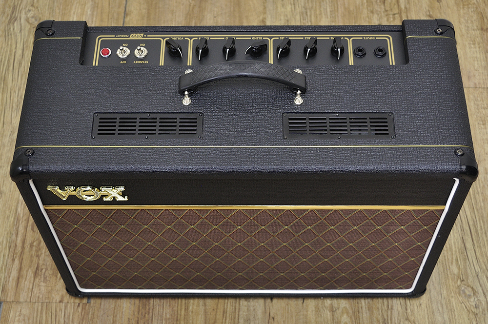 VOX AC-15TB_4