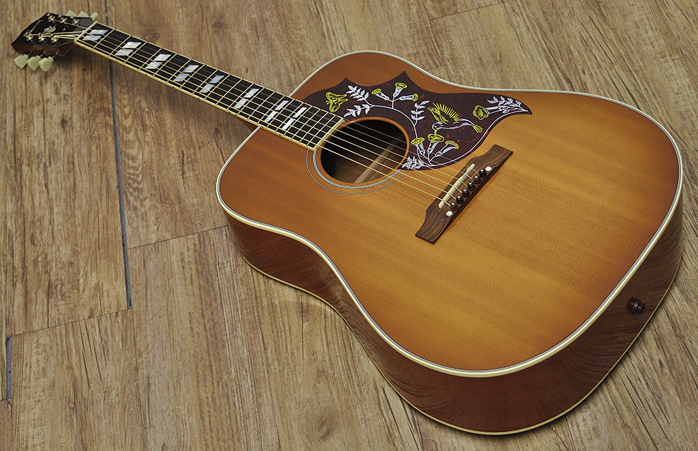 Gibson Hummingbird Vintage