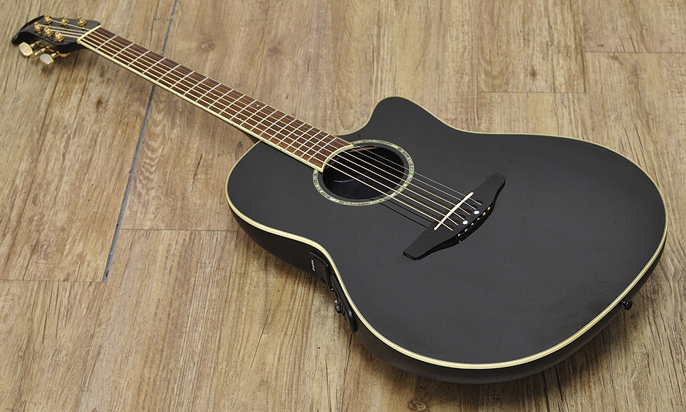 Ovation Celebrity CC-28 (2)