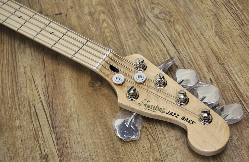 Squier Affinity Jazz Bass V Olympic White ギター楽器買取のサウンドプラグ