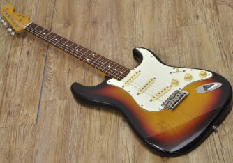 Fender Japan ST62