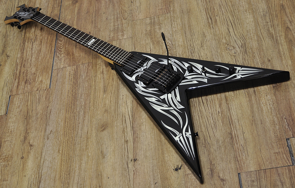 B.C.Rich Kerry King V/KKV - ギター・楽器買取のサウンド・プラグ