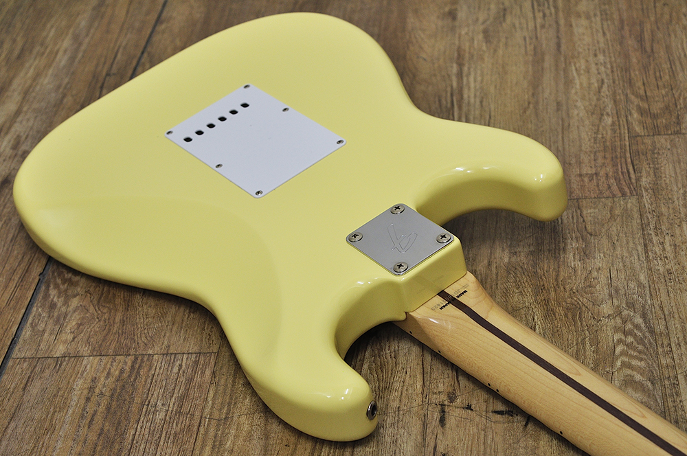 苫小牧バナナ】極美品 Fender USA YNGWIE MALMSTEEN STRAT MN VWT UPGR 