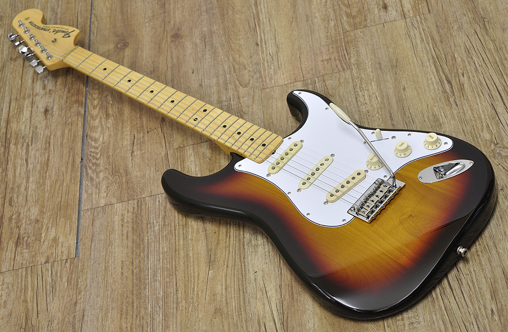 りーばーばFENDERTraditional Fender / Made in Japan Traditional 60s Jaguar Rosewood Fingerboard