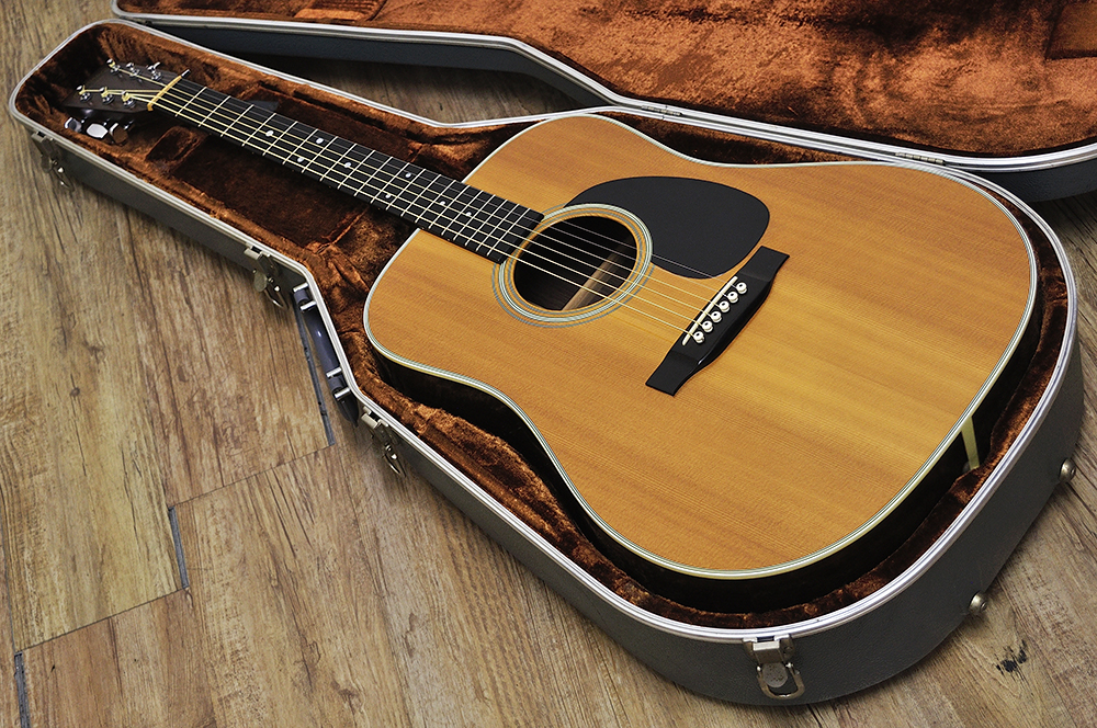 Martin-D-28-1980.jpg