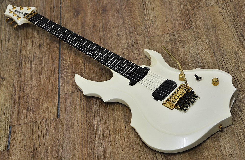 ギター買取実績｜Edwards FOREST E-FR-140GT（EMG Pearl White Gold