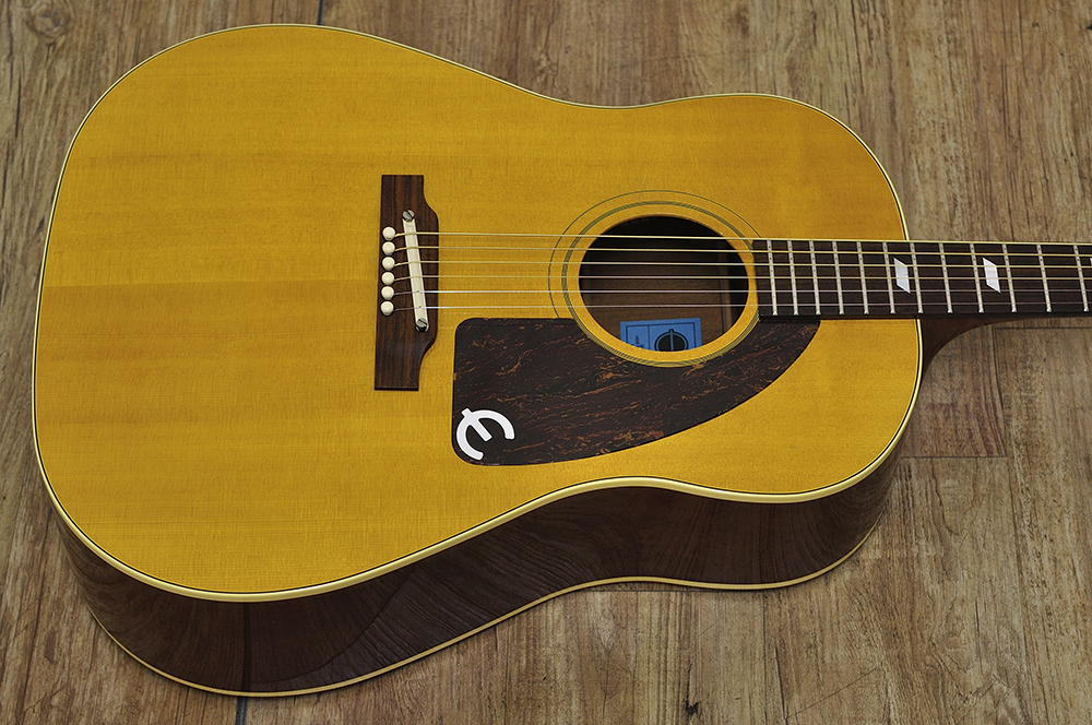 Epiphone Limited Edition Paul McCartney 1964 Texan (4)