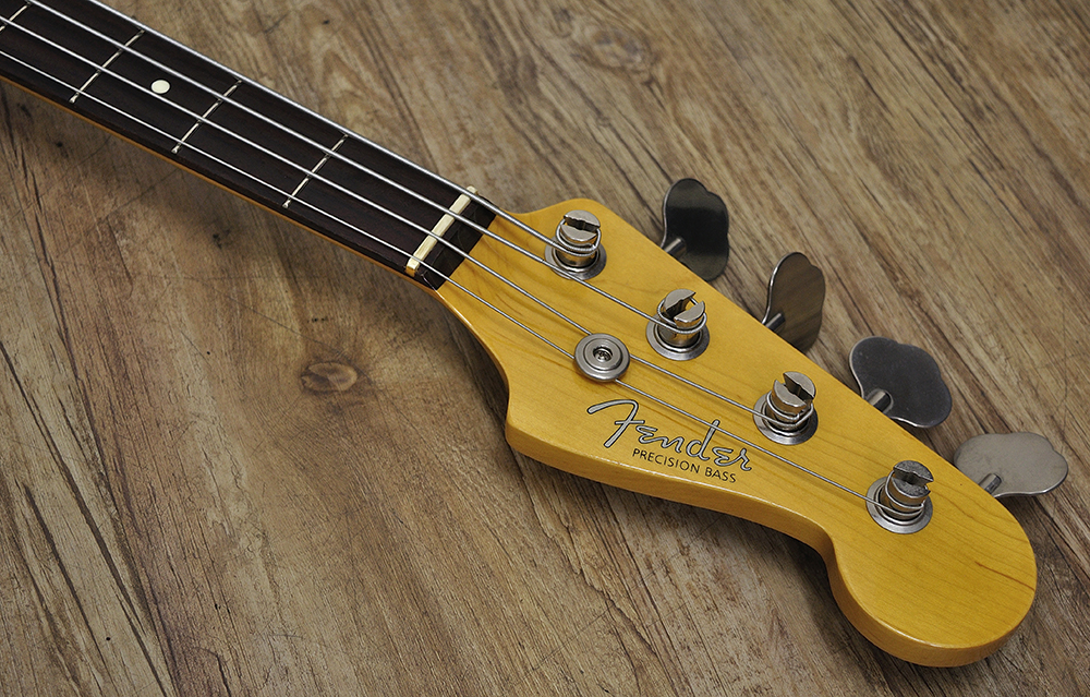 Fender Japan PRECISION BASS PB62 (5)