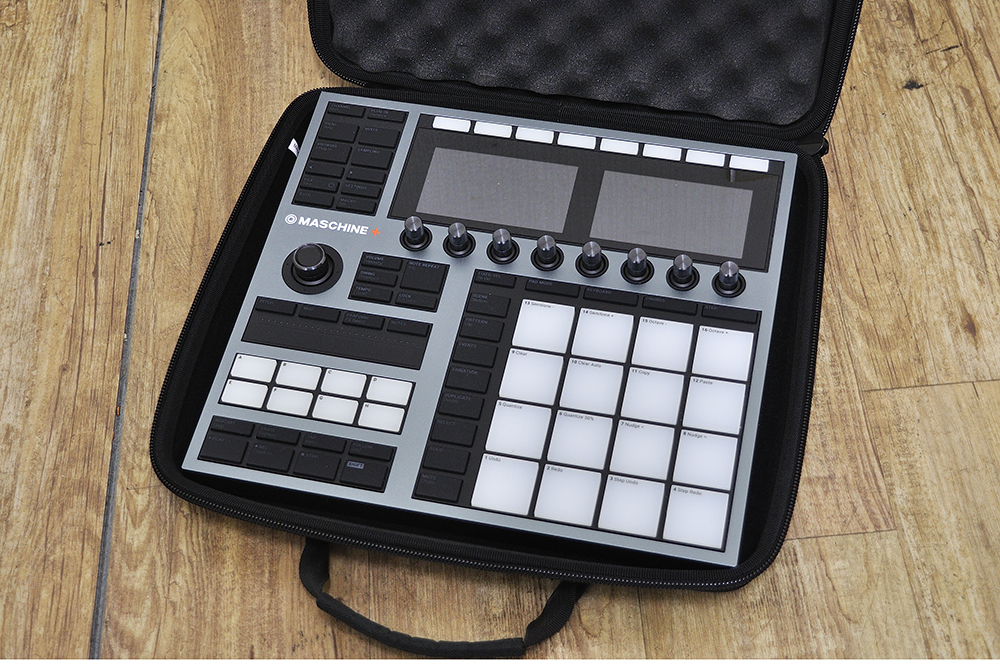 【Native Instruments】Maschine＋(ほぼ未使用) Native Instruments】Maschine＋(ほぼ未使用) Native