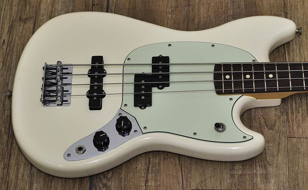 Fender Mustang Bass PJ (3)