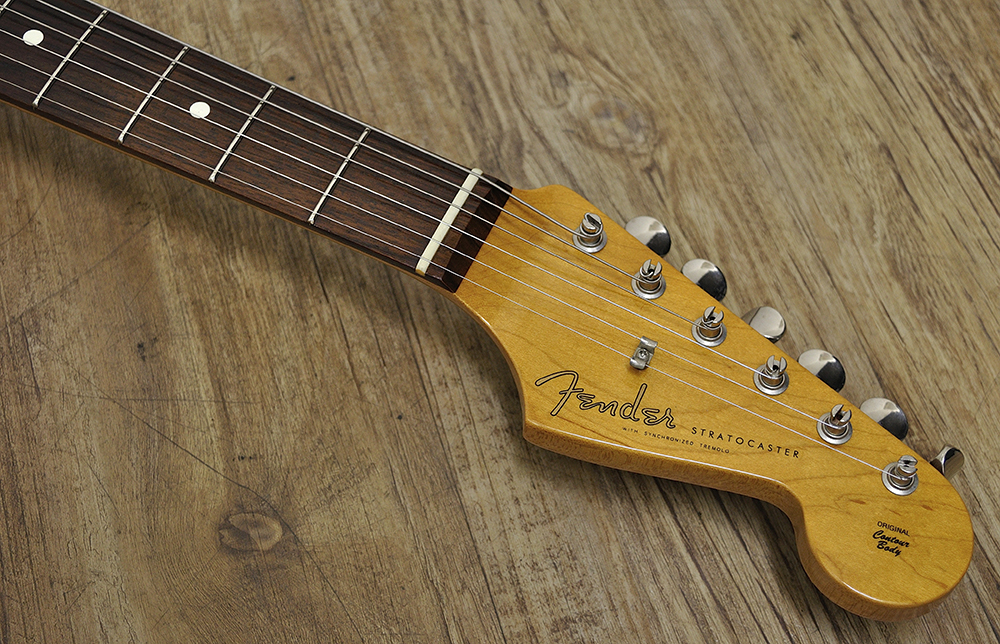 Fender American Vintage 1962 Stratocaster (2)