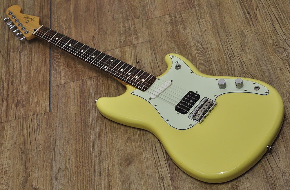 のだめ　デュオソニック Fender Duo-Sonic HS Special edition - ギター・楽器買取の