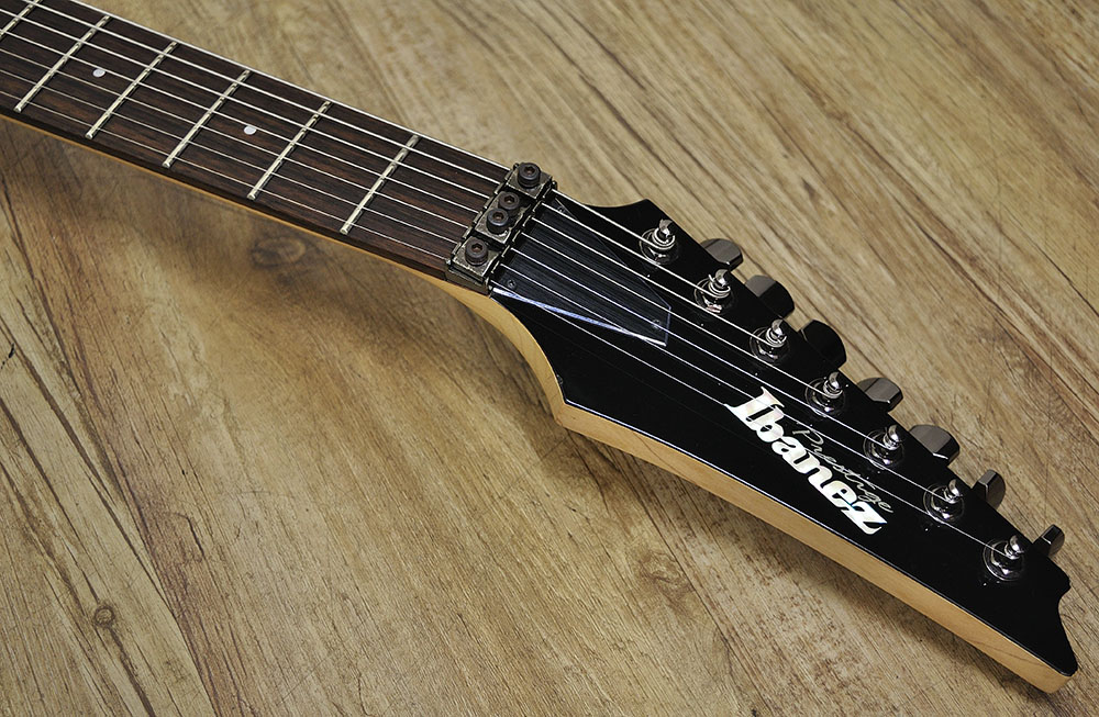 Ibanez RG2527ZA (2)