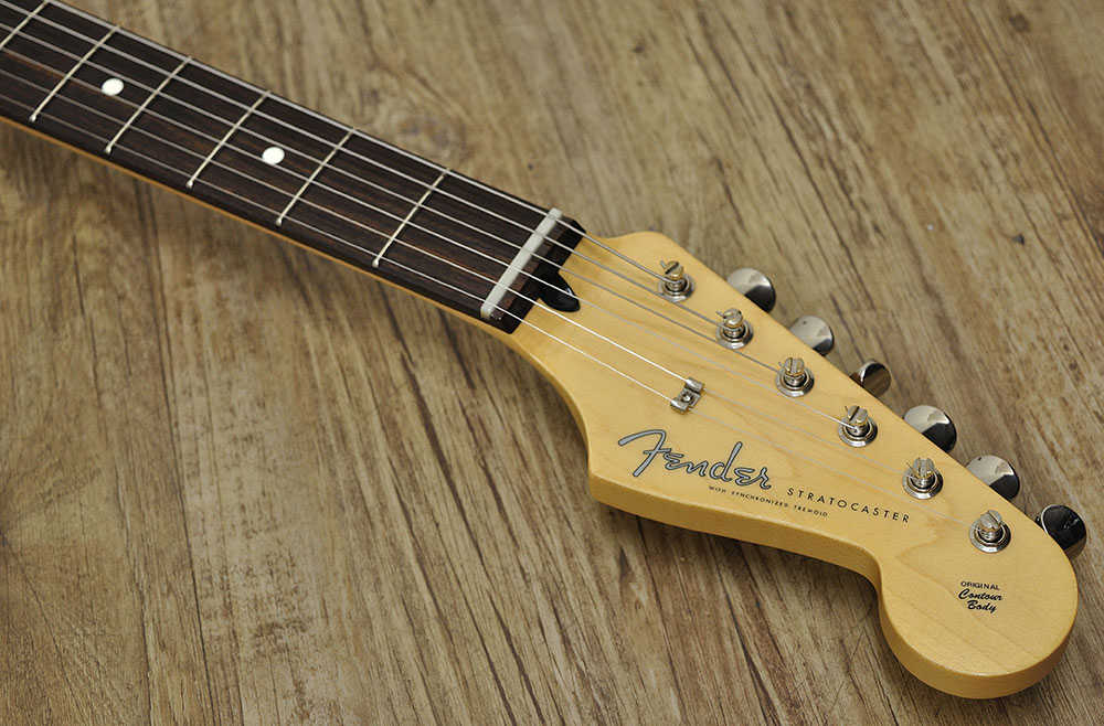 Fender Made in Japan Hybrid II (2)