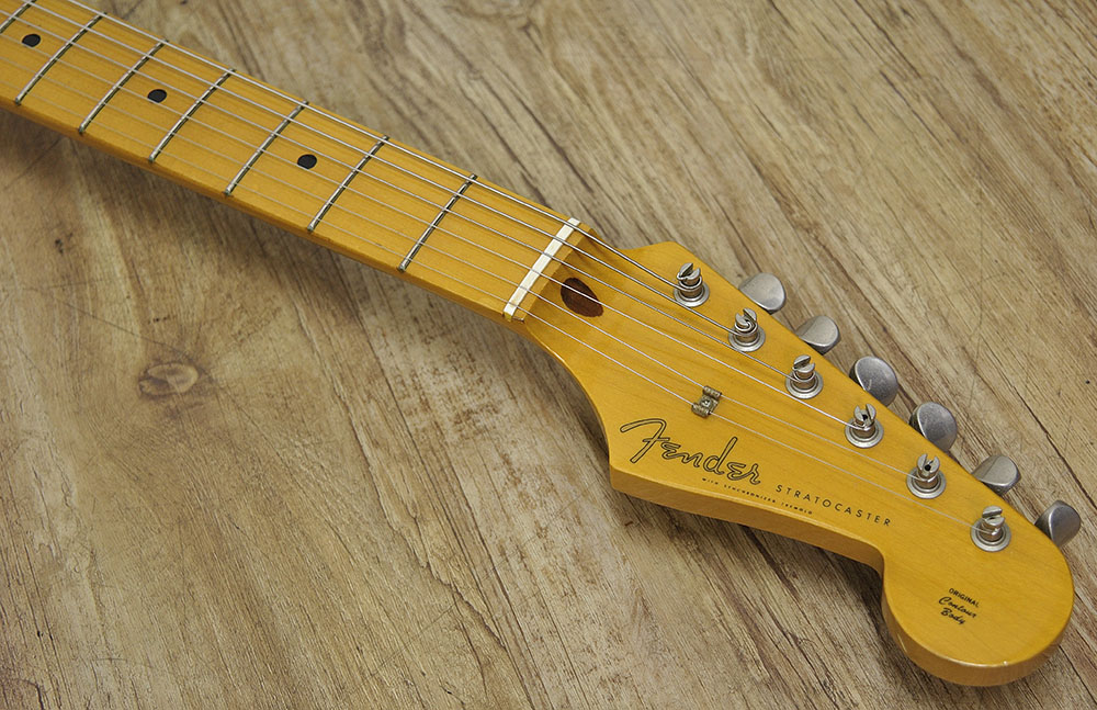 Fender Japan ST-57 (2)