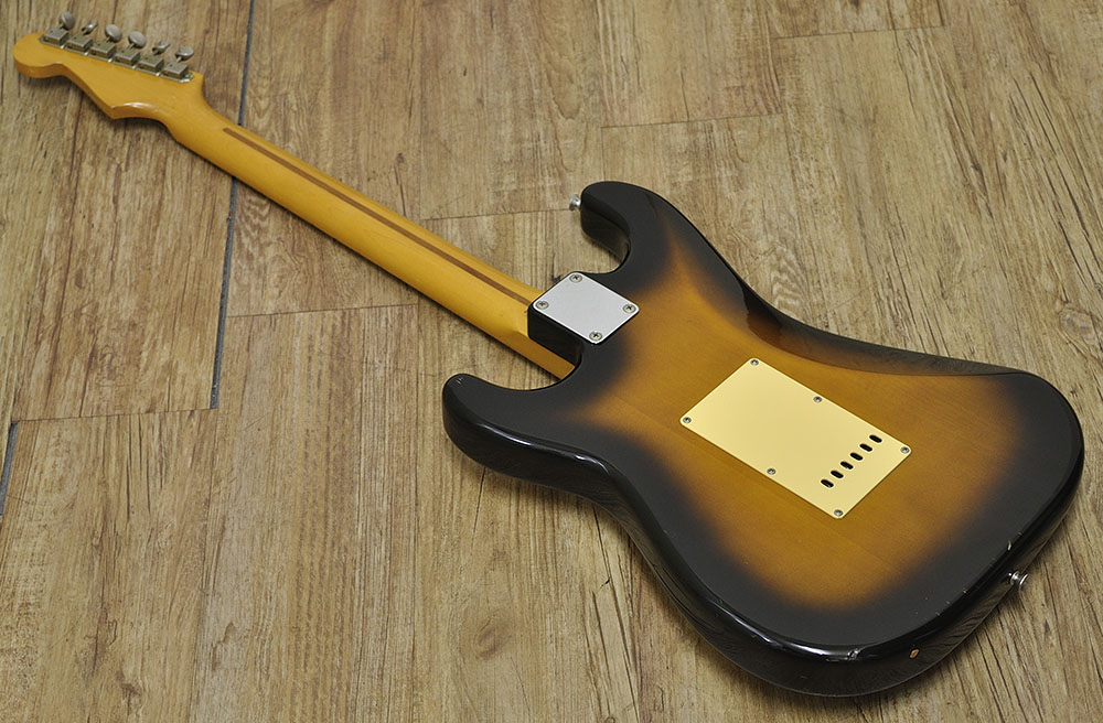 Fender Japan ST-57 (4)