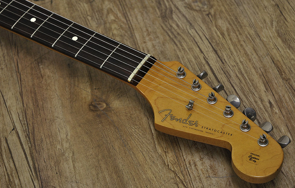 Fender USA American Vintage stratocaster (2)