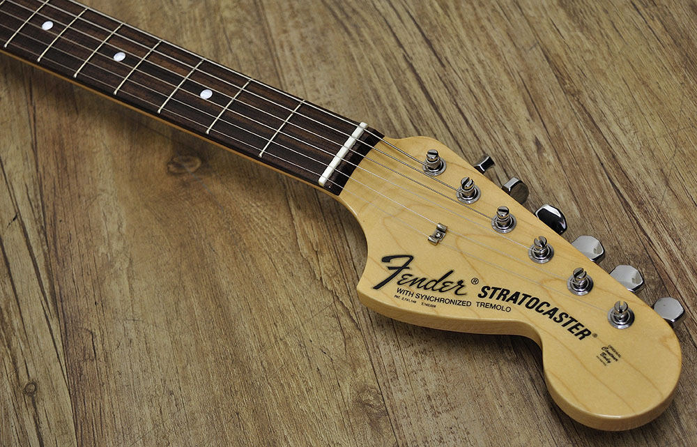 Fender Made in Japan Traditional II Late 60s Stratocaster FSR (2)