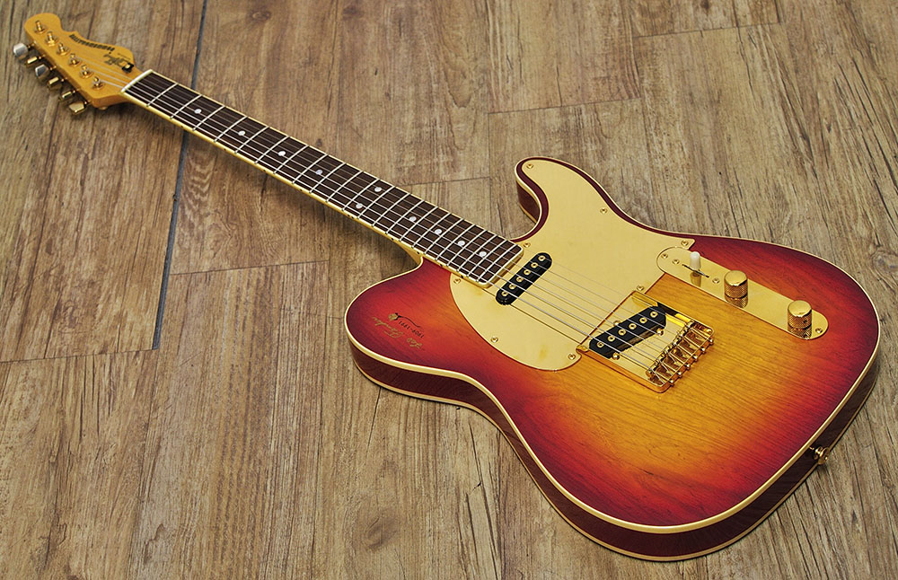 G&L ASAT Classic Leo Fender Commemorative Edition (2)
