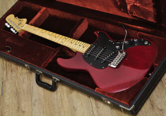 G&L S-500 1982