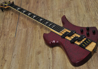 B.C.Rich Heritage Classic Mockingbird Bass