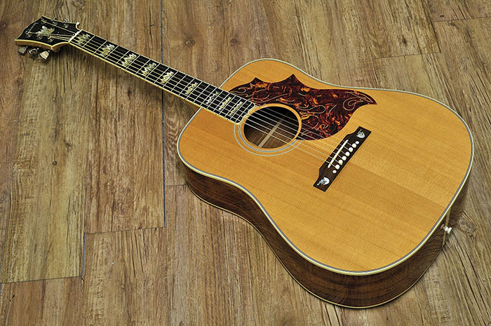 Gibson　firebird custom select koa